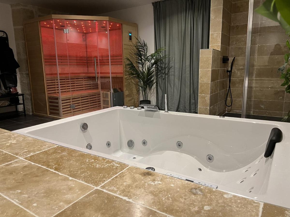 Appart Spa Privatif Laon Apartment Exterior photo
