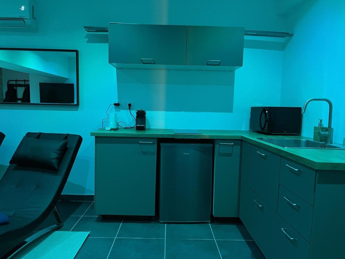 Appart Spa Privatif Laon Apartment Exterior photo