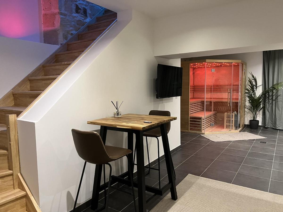 Appart Spa Privatif Laon Apartment Exterior photo